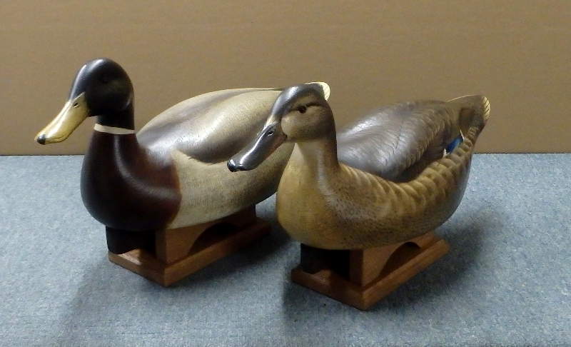 Hen Mallard Gunner - carved by Jim Schmiedlin
