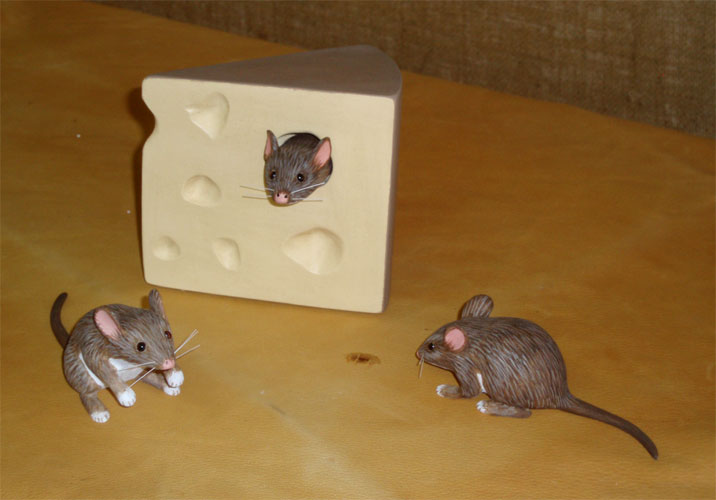 Mice Carving by Manfred Scheel